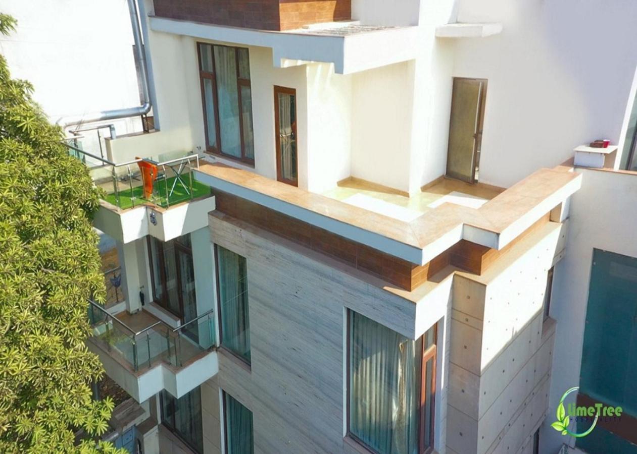 Lime Tree Hotel Sushant Lok Gurgaon Sector 29 Next To Iffco Chowk Metro エクステリア 写真